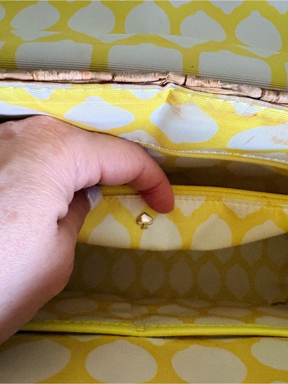Kate Spade EUC Lime Tote Bag with Bow Accent - Picture 11 of 15